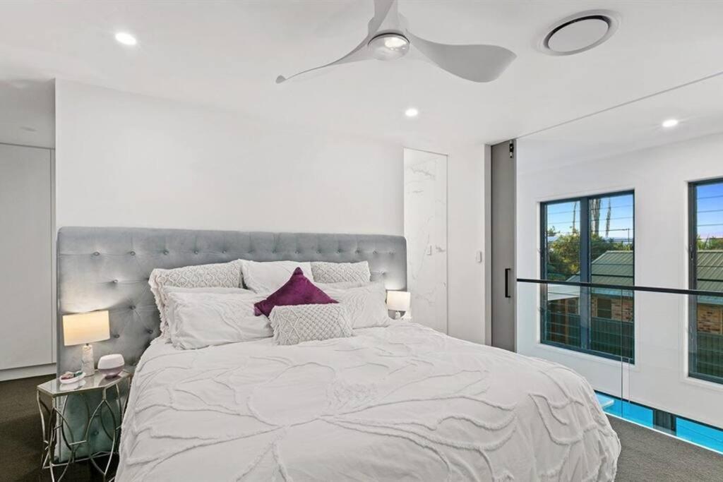 Beachside Buddina Luxury Family House 5 Bedrooms ภายนอก รูปภาพ