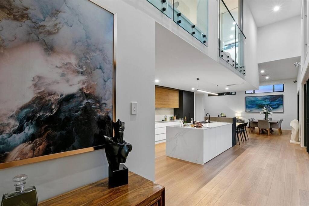 Beachside Buddina Luxury Family House 5 Bedrooms ภายนอก รูปภาพ